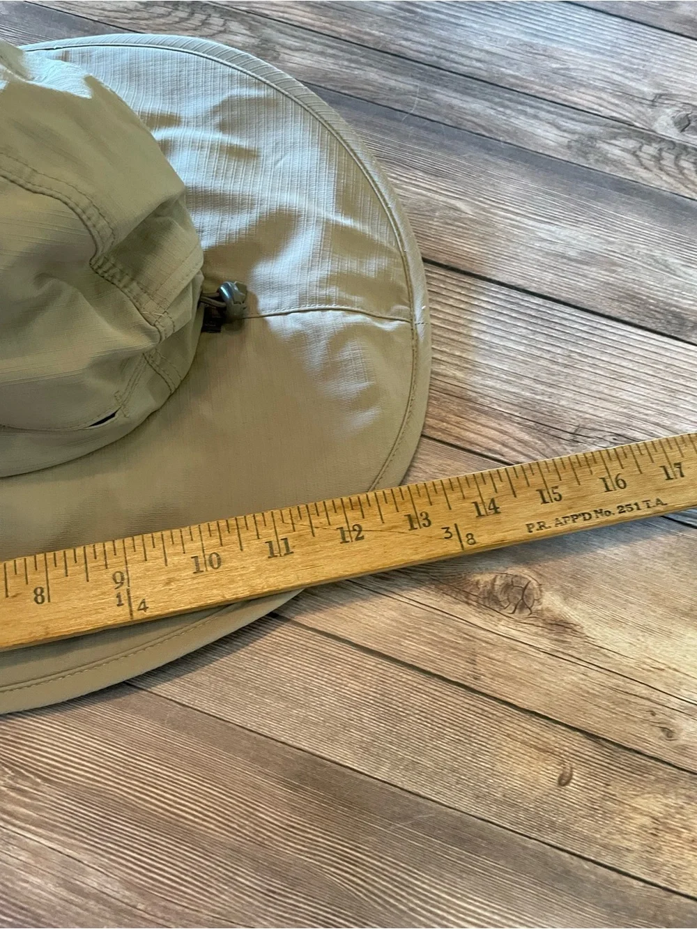 Outdoor Research | Sunbriolet Hat in Khaki